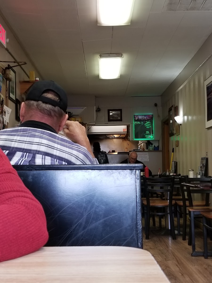 Ukiah Thicket Cafe & Bar-3